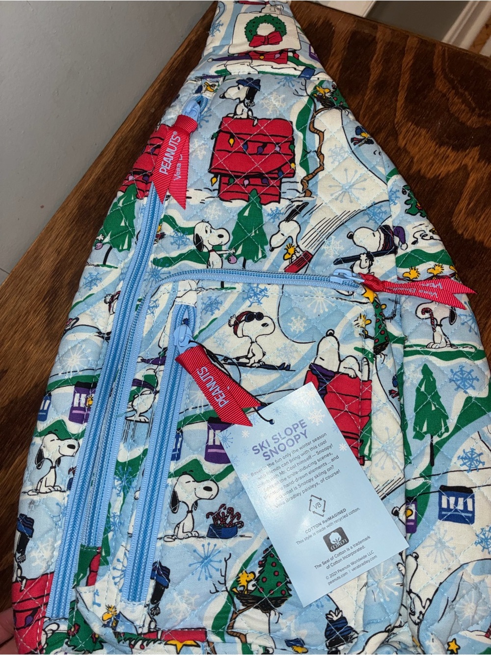 Vera Bradley Peanuts sling backpack Light Blue Snoopy new with tags - Picture 4 of 4
